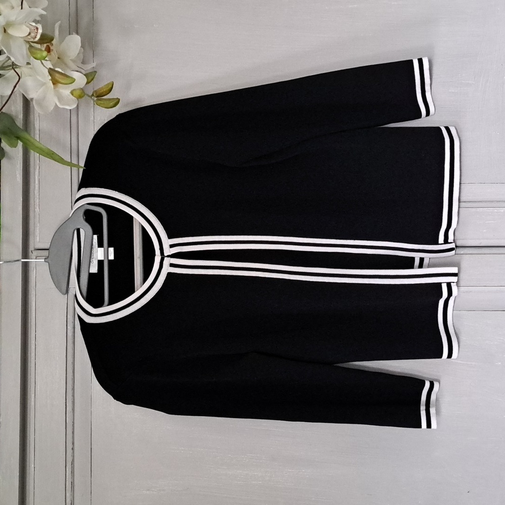 Dressbarn Cardigan Size S